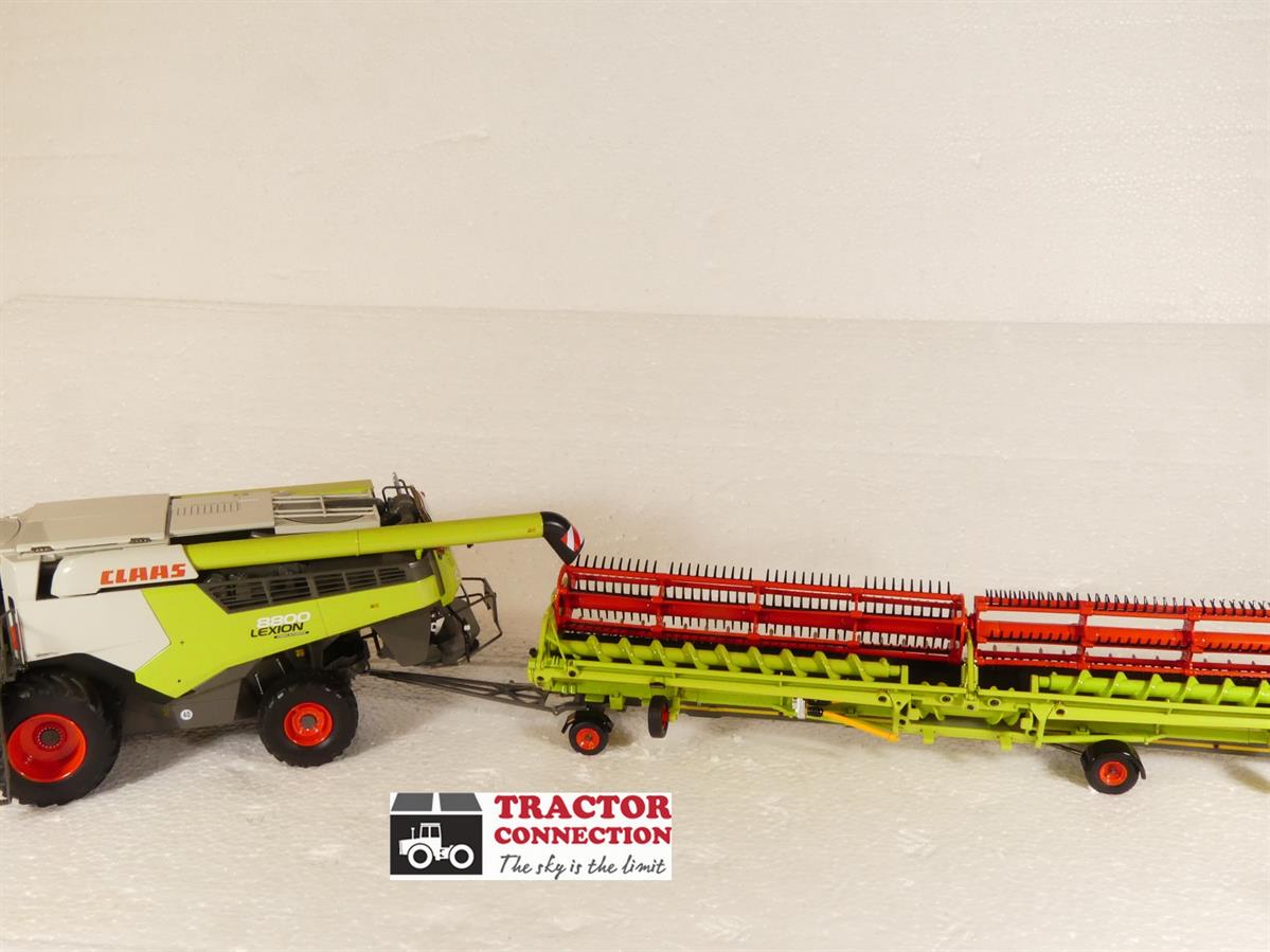 Claas Lexion 8800 combine