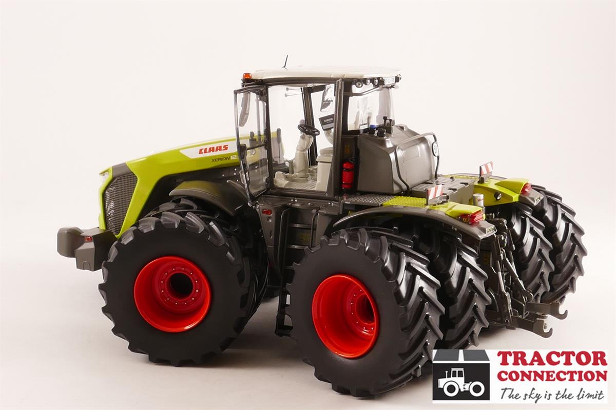 Claas Xerion 12590