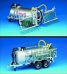 Afbeeldingen van Fliegl tank met sleepslangen.