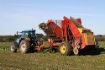 Afbeeldingen van Beet Harvesters in Britain Part 2
