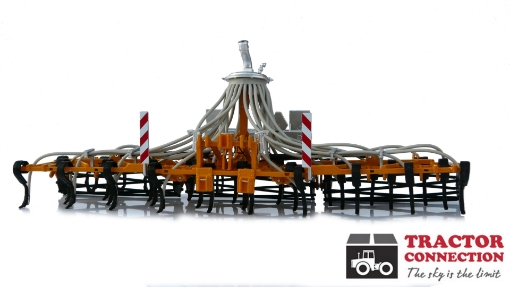 Afbeeldingen van Veenhuis Terraject  bemester met kooirollen