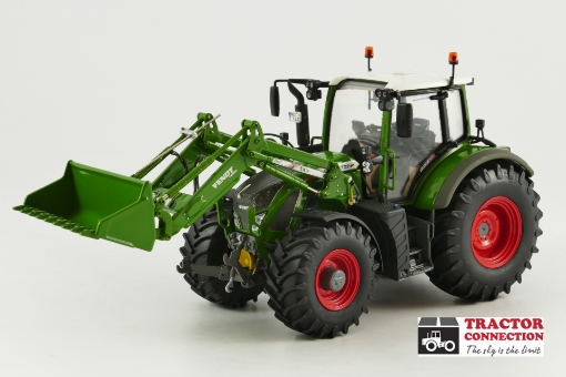 Afbeeldingen van Fendt 722 met voorlader