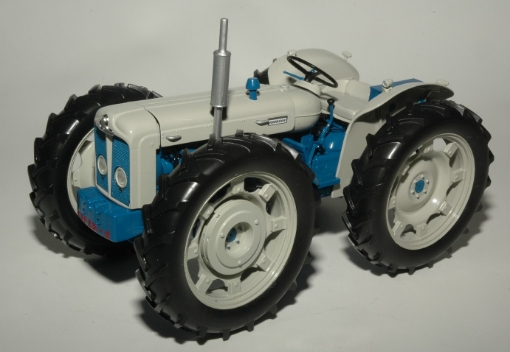 Afbeeldingen van County Super-4