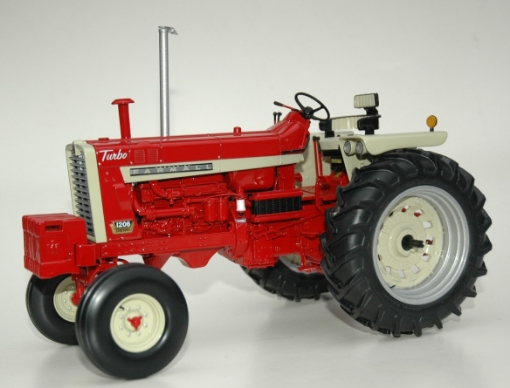 Afbeeldingen van Farmall 1206