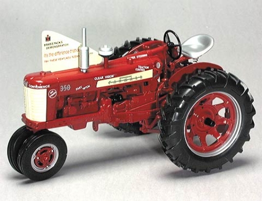 Afbeeldingen van Farmall 350 Demonstrator