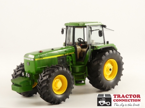 Afbeeldingen van John Deere 4955 op brede banden