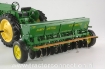 Afbeeldingen van John Deere Van Brunt FB zaaimachine