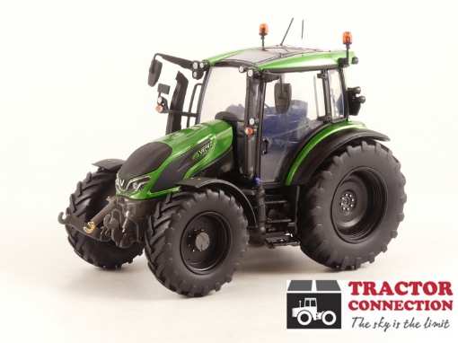 Afbeeldingen van Valtra G135 green