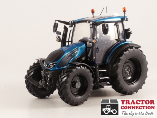 Afbeeldingen van Valtra G135 turquoise