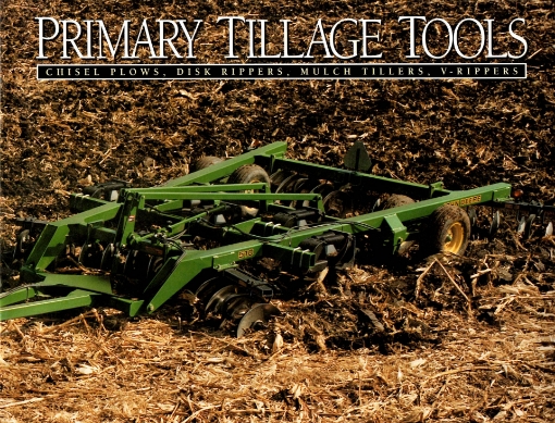 Afbeeldingen van John Deere primary tillage tools